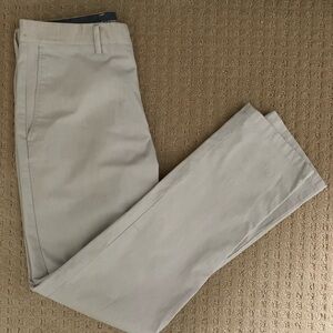 Light Grey Chinos Old Navy Ultimate Slim Built-In Flex 32x32